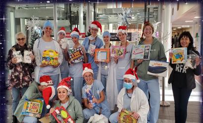 Les soignants et nos bénévoles acteurs de la fête de Noël à l'hôpital.
