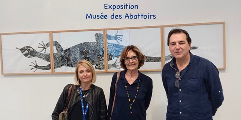 Marie-Claude Sudre Vice-Présidente d’Hôpital Sourire a eu le plaisir d’inaugurer au Musée des Abattoirs les magnifiques œuvres réalisées par les adolescents en présence de l’artiste Henry Sanchez et Agathe Rivemale responsable de la culture au CHU de Toulouse