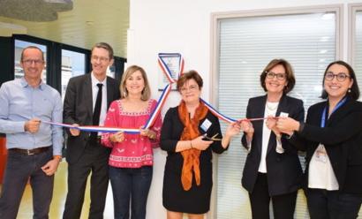 L’inauguration de l’espace d’accueil parents-enfants de l’hôpital des enfants à Purpan s’est tenue le 18 Avril en présence d’Hélène Maller Présidente et Marie-Claude Sudre, Vice-Présidente d’Hôpital Sourire, de Jean-François Lefebvre, Directeur Général du CHU de Toulouse, Fati Nourhashemi, Présidente de la Commission médicale d’établissement du CHU, et de Catherine Mallet, Présidente de la BPOC