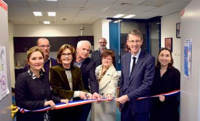 Philippe Sudres, lors de l’inauguration de la Ludothèque nouvellement aménagée à l’Hôpital des Enfants, en présence du Directeur Général du CHU et de la Présidente de la Commission Médicale d’établissement, de la Présidente et Vice-Présidente d’Hôpital Sourire, des directeurs de l’Hôpital des Enfants et d’un représentant des clubs Rotariens.