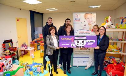 « Les Indians Tolosa » ont pu remettre un magnifique don de 10 000€ à Hôpital Sourire