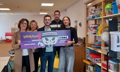 Remise du don à la ludothèque de l'Hôpital des enfants